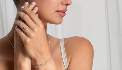 Discover our selection of charming jewellery gifts Discover our selection of charming jewellery gifts