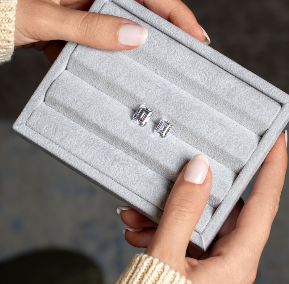 Diamonds - a guide to selection, quality and certification Diamonds - a guide to selection, quality and certification