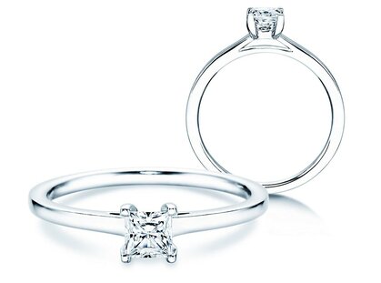 Engagement ring Princess